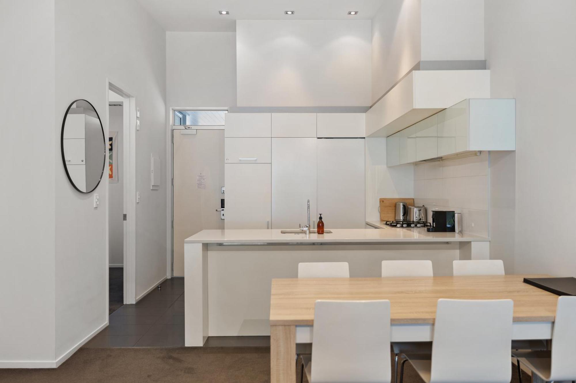 דירות קווינסטאון Stylish Haven Luxury Interiors In Prime Location מראה חיצוני תמונה